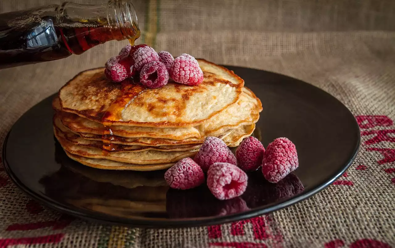 Café da manhã inspirado no outono: panquecas, rabanadas e muito mais